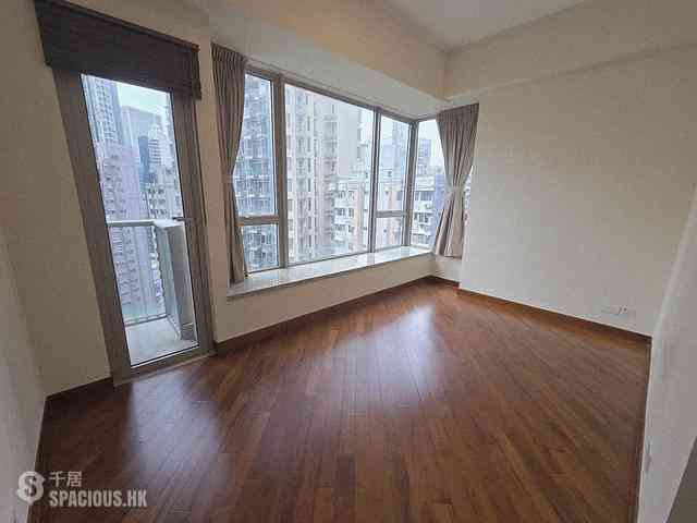 Wan Chai - The Avenue Phase 2 08