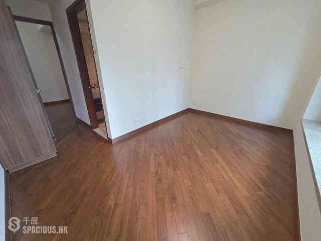 Wan Chai - The Avenue Phase 2 15