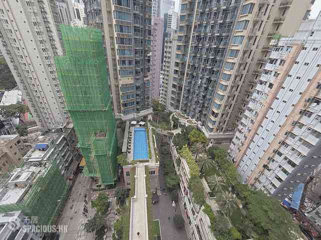 Wan Chai - The Avenue Phase 2 16