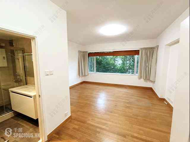 Mid Levels Central - Brewin Court 07