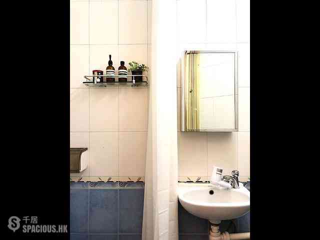 Wan Chai - Sun Hey Mansion 09
