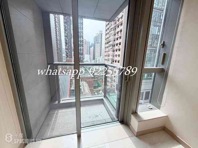 Sai Ying Pun - King's Hill 02