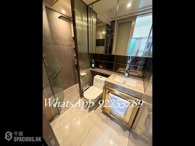 Sai Ying Pun - King's Hill 06