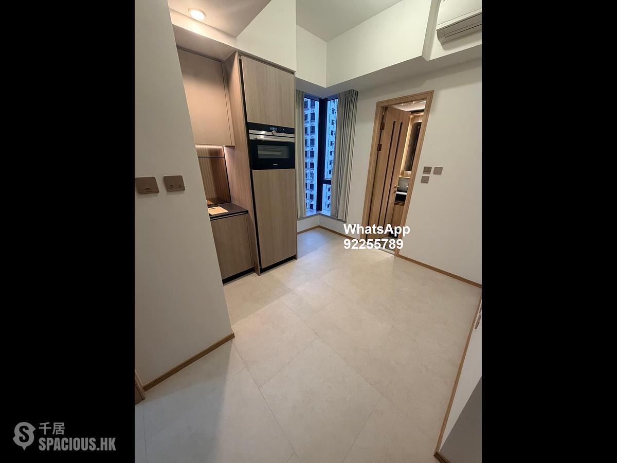 Sai Ying Pun - 9 Eastern Street 01