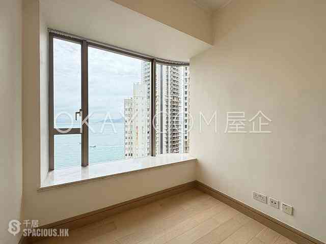 Kennedy Town - Cadogan 07