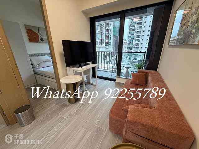 Sai Ying Pun - The Queens 01