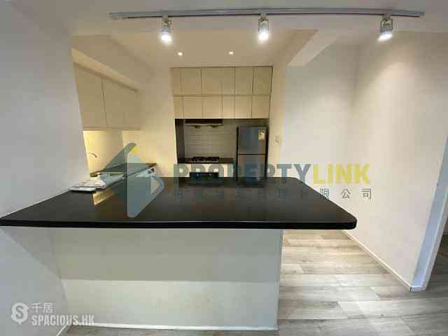 Soho - Caravan Court 05