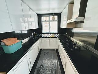 Stanley - Grosse Pointe Villa 06