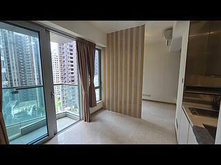 Sai Ying Pun - 63, Pokfulam 04