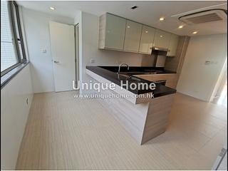 The Peak - Mount Austin Estate 13