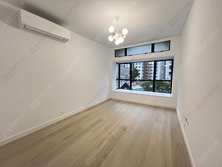 Mid Levels Central - Scenecliff Block 2 03