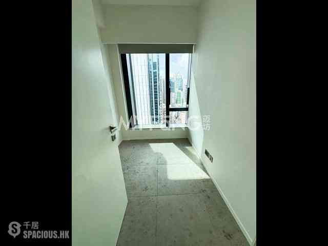 Sai Ying Pun - Bohemian House 07