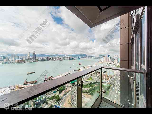 Wan Chai - The Gloucester 02