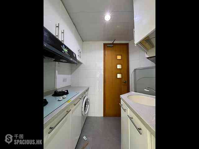 Sai Ying Pun - Reading Place 05