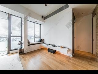 Wan Chai - The Gloucester 11