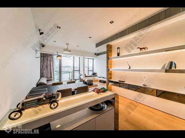 Wan Chai - The Gloucester 14