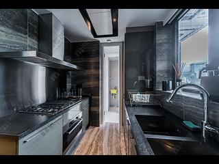 Wan Chai - The Gloucester 20