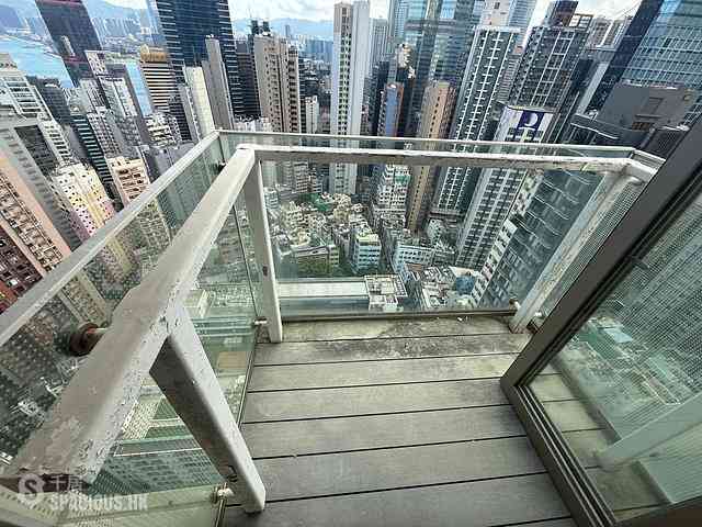 Soho - Centrepoint 04