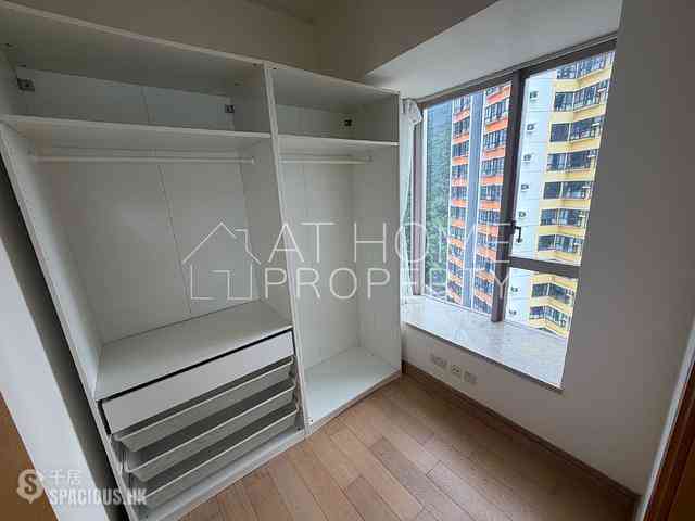 Kennedy Town - Cadogan 05