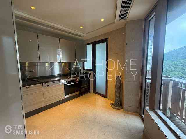 Kennedy Town - Cadogan 08