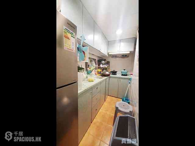 Quarry Bay - Hoi Kwong Court Block 1 02