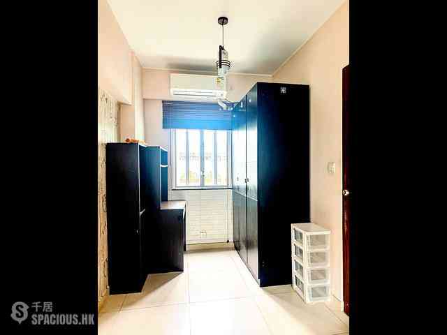 Shau Kei Wan - On Lok Building 06