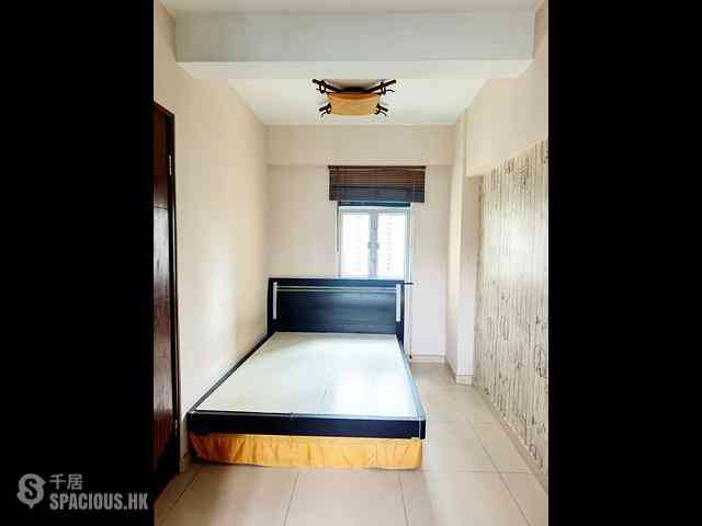 Shau Kei Wan - On Lok Building 05