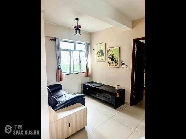 Shau Kei Wan - On Lok Building 01