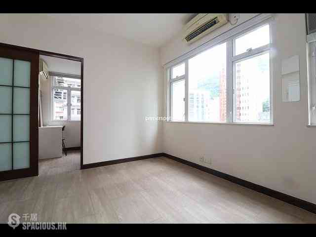 Wan Chai - Everwin Mansion 01