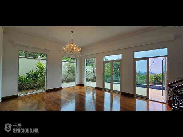 Repulse Bay - 110, Repulse Bay Road 06