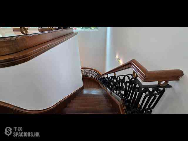 Repulse Bay - 110, Repulse Bay Road 13