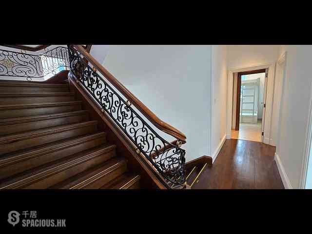 Repulse Bay - 110, Repulse Bay Road 18
