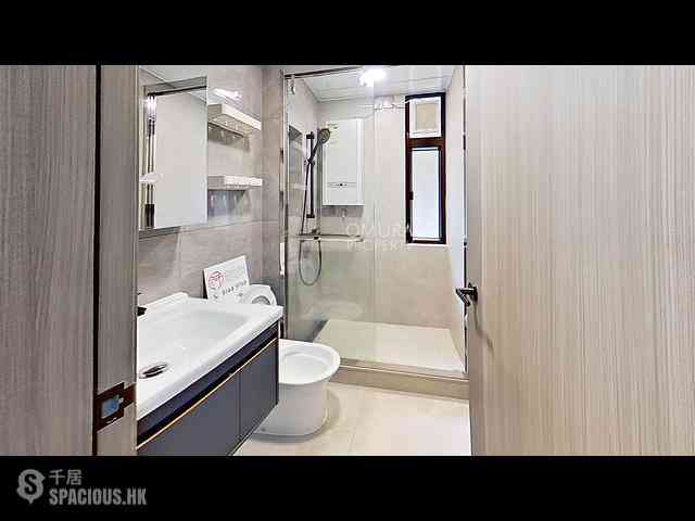 Wan Chai - Hang Shun Mansions 14