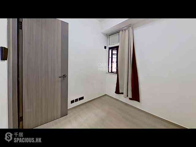 Wan Chai - Hang Shun Mansions 18