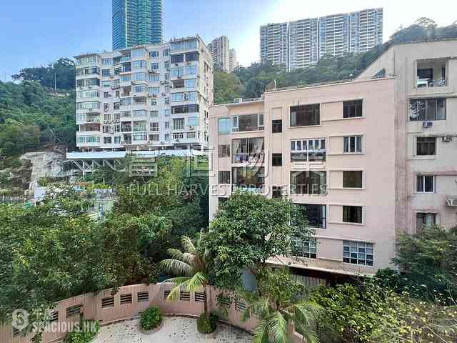 Happy Valley - Celeste Court 03