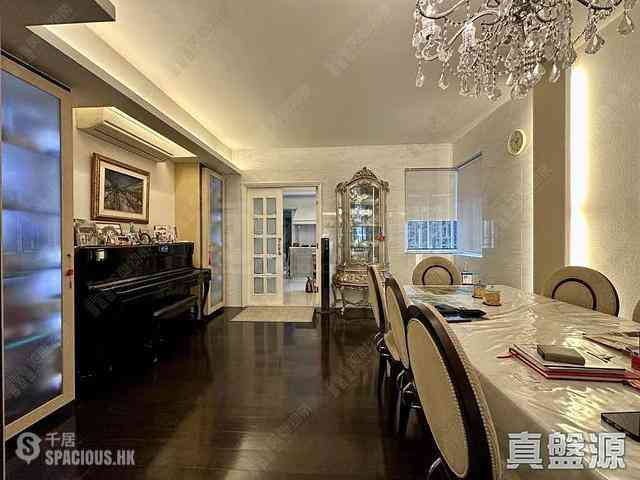 Mid Levels Central - Pearl Gardens 02