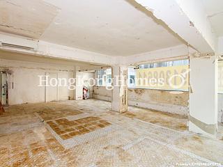 Causeway Bay - Lai Yuen Apartments 03