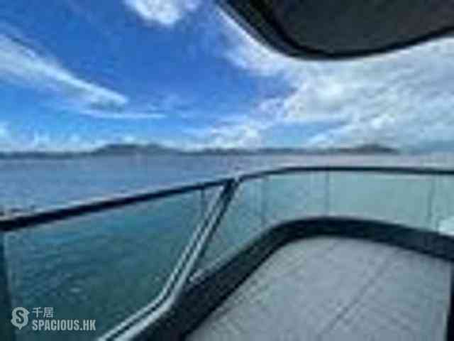Ap Lei Chau - The Corniche Tower 1 06