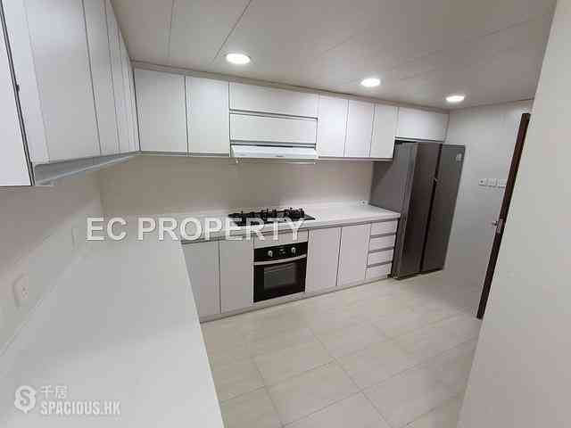 Tai Tam - Hong Kong Parkview Parkview Heights Block 13 02