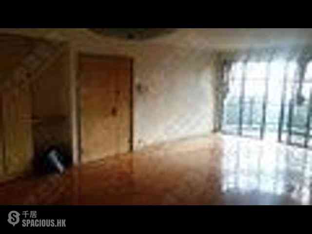 Pok Fu Lam - Baguio Villa Block 17 04