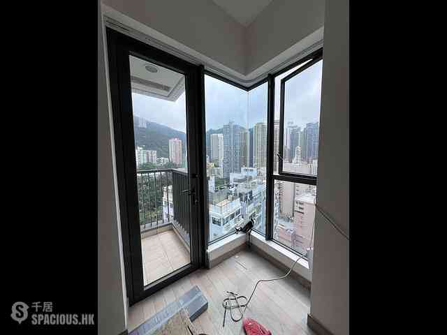 Wan Chai - The Oakhill 01