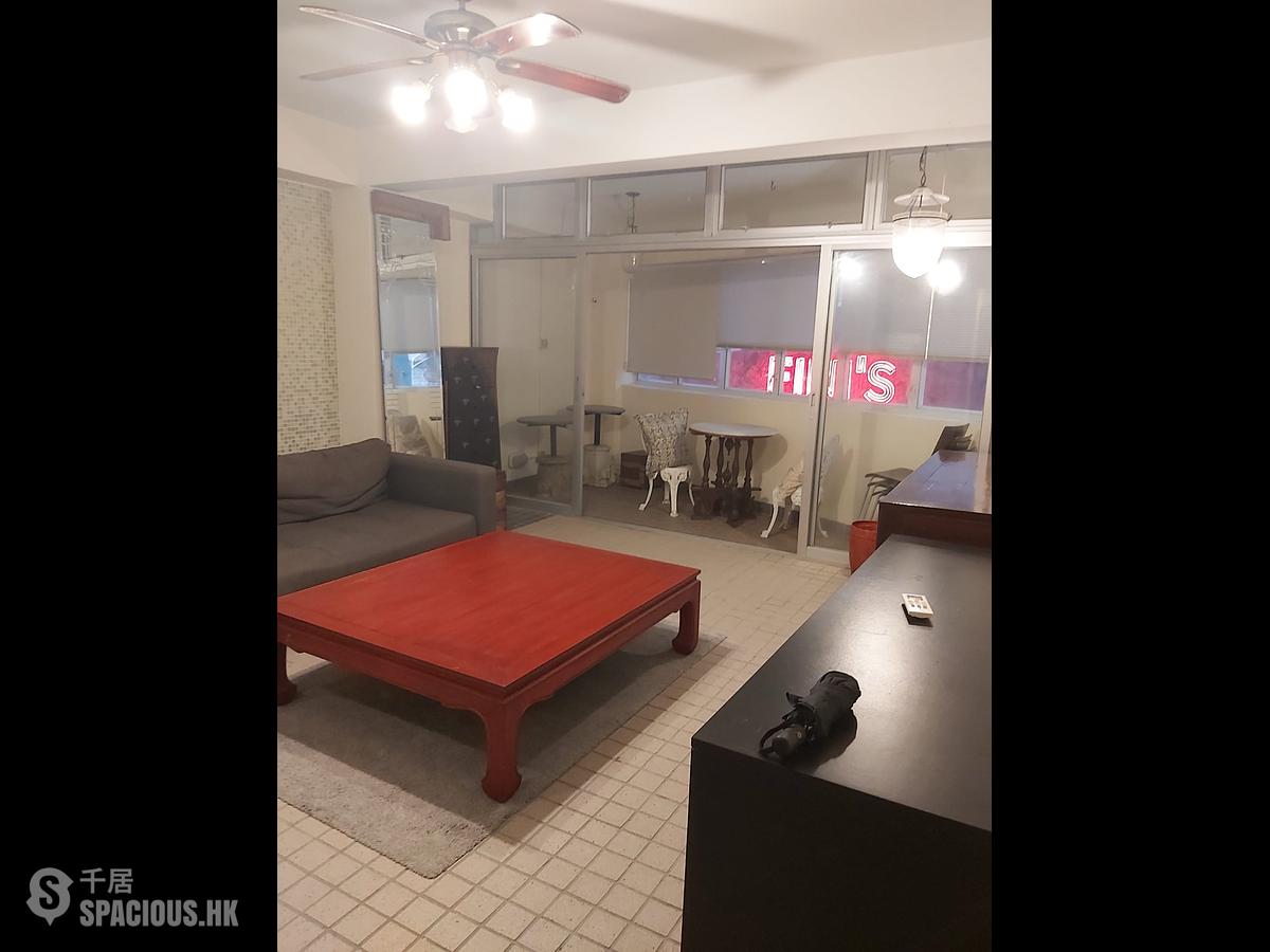 Soho - 38, Elgin Street 01