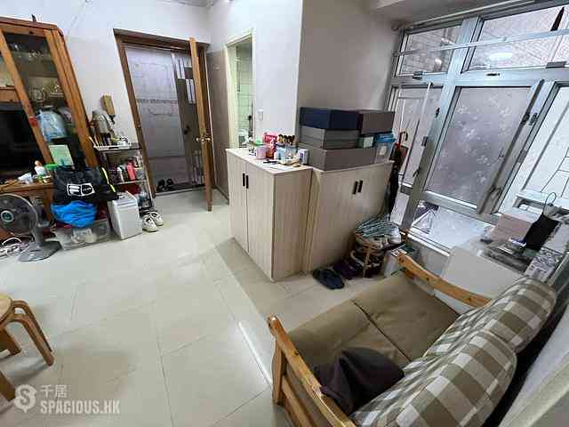 Sai Ying Pun - Yue Sun Mansion 03