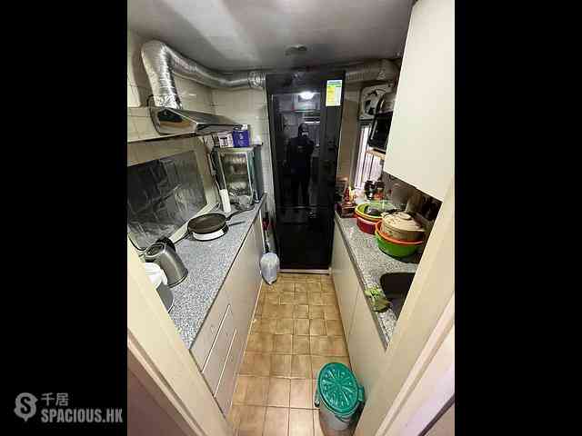 Sai Ying Pun - Yue Sun Mansion 05