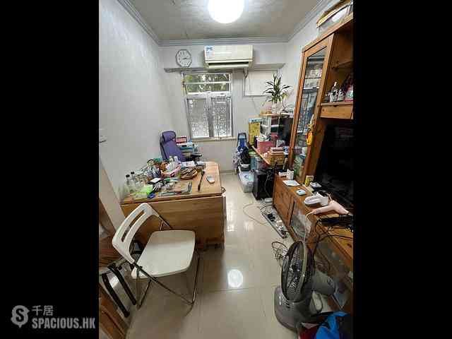 Sai Ying Pun - Yue Sun Mansion 08
