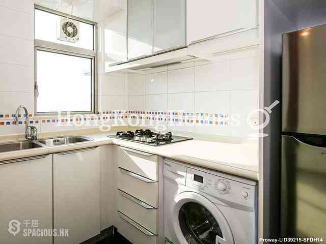Kennedy Town - The Merton 06