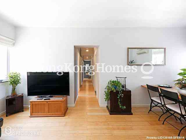 Stubbs Road - Miramar Villa 03