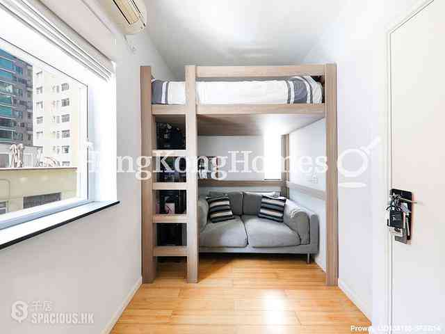Stubbs Road - Miramar Villa 07