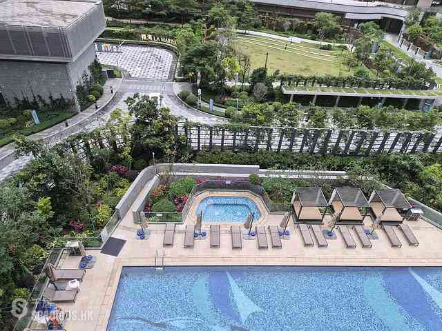 Wong Chuk Hang - The Southside Phase 1 Southland Tower 2B 01