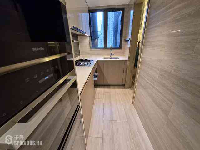 Wong Chuk Hang - The Southside Phase 1 Southland Tower 2B 04